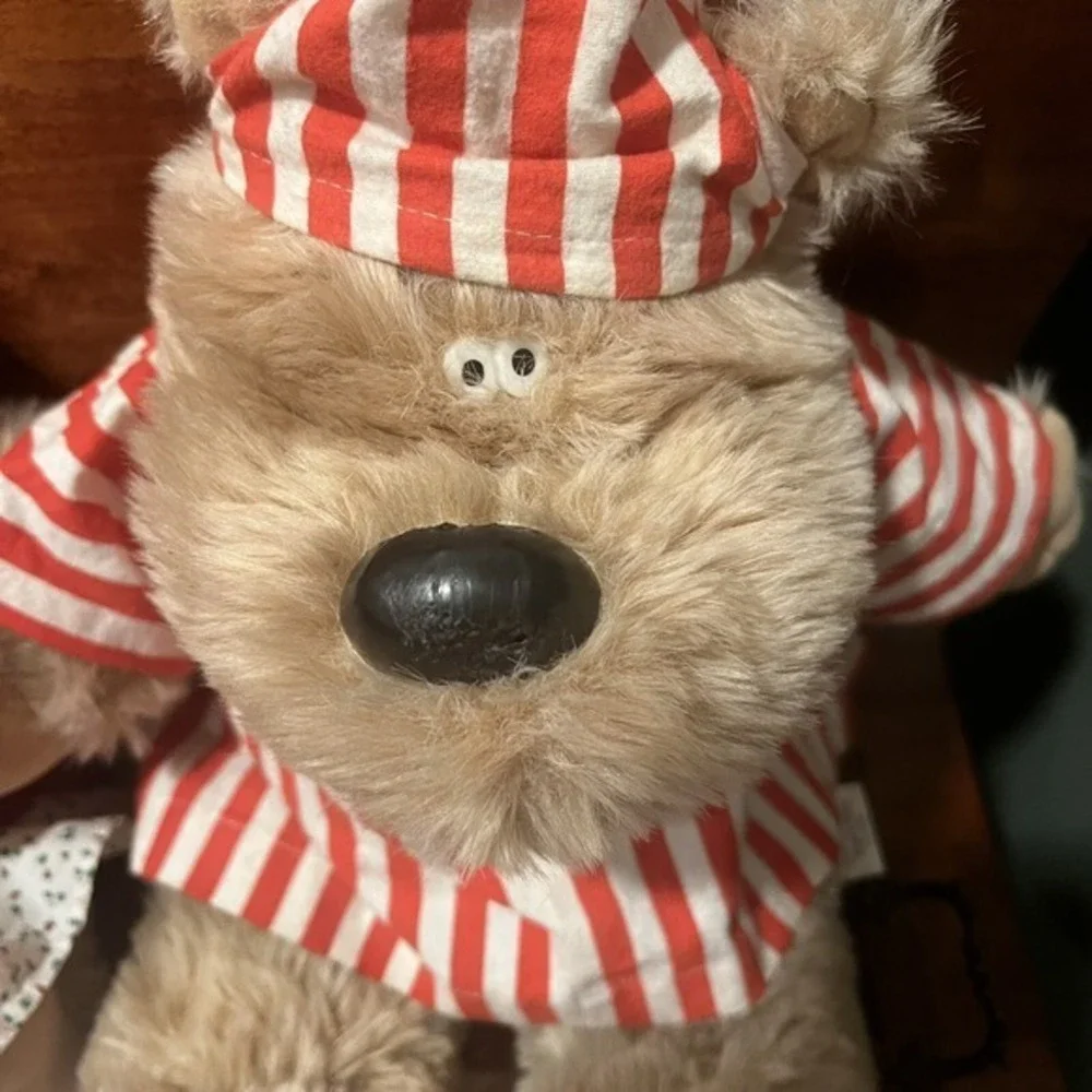 2 Vtg Graphics Intl.  Christmas MOM & POPPA Plush Stuffed 1985‎ Gowns & Caps!